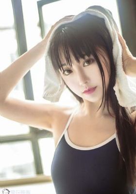 校阅女孩河野悦子